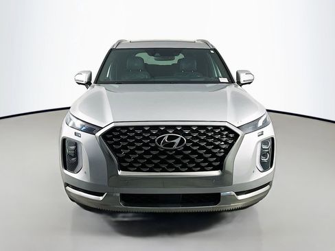 Used 2022 Hyundai Palisade Calligraphy FWD image 2