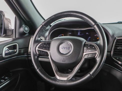 Used 2021 Jeep Grand Cherokee Limited image 12