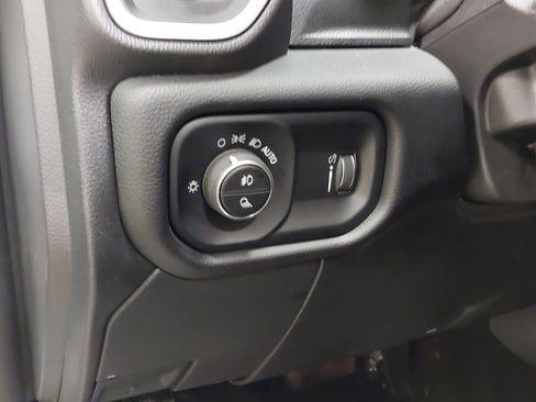 Used 2024 RAM 2500 Big Horn w/ Night Edition AWD/4WD image 31