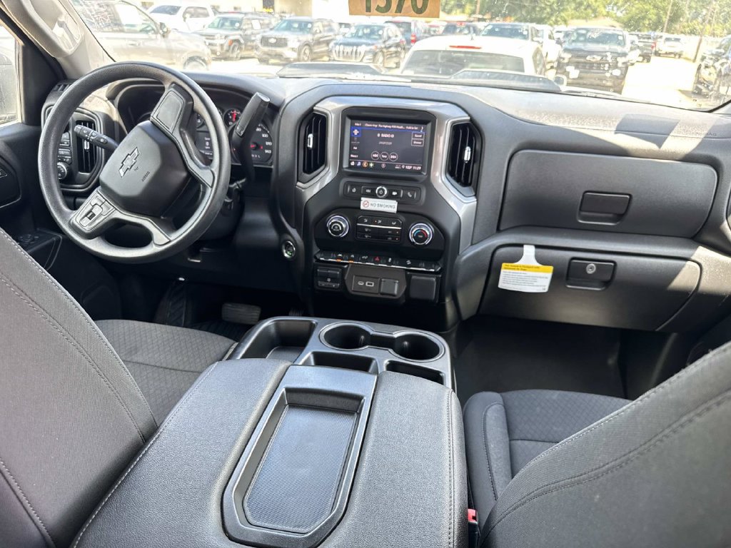 Used 2025 Chevrolet Silverado 1500 Custom Trail Boss AWD/4WD image 18