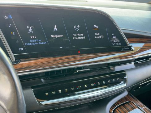 Certified 2023 Cadillac Escalade ESV Luxury image 31