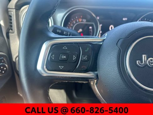 Used 2021 Jeep Gladiator Overland AWD/4WD image 13