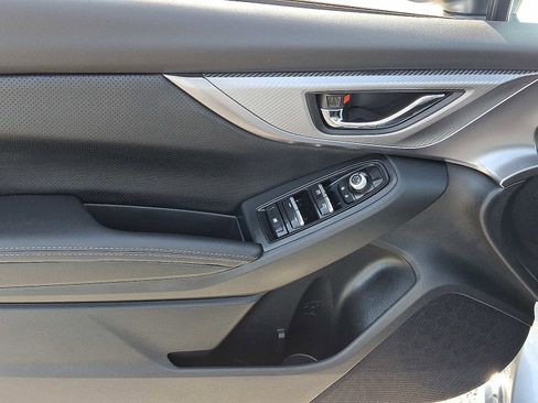 Used 2022 Subaru Impreza 2.0i Limited image 13