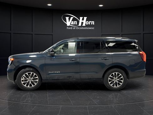 Used 2025 Ford Expedition Platinum AWD/4WD image 6