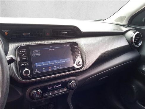 Used 2021 Nissan Kicks SV FWD image 19