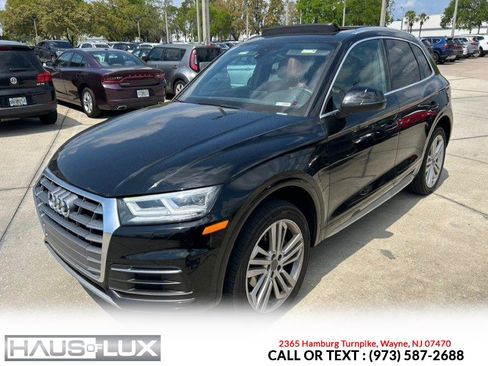 Used 2020 Audi Q5 2.0T Premium Plus w/ Premium Plus Package image 1