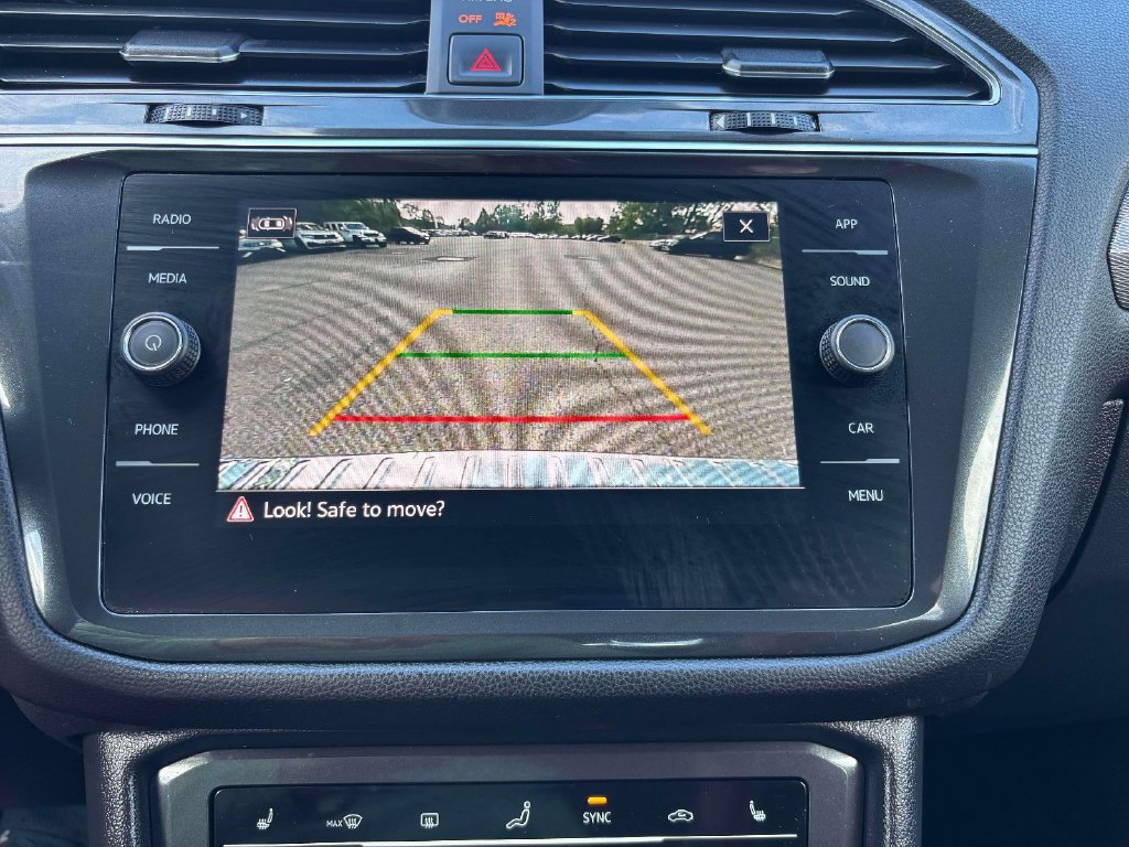 Certified 2023 Volkswagen Tiguan SE AWD/4WD image 23