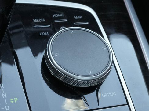 Used 2020 BMW X7 xDrive40i w/ Cold Weather Package AWD/4WD image 28