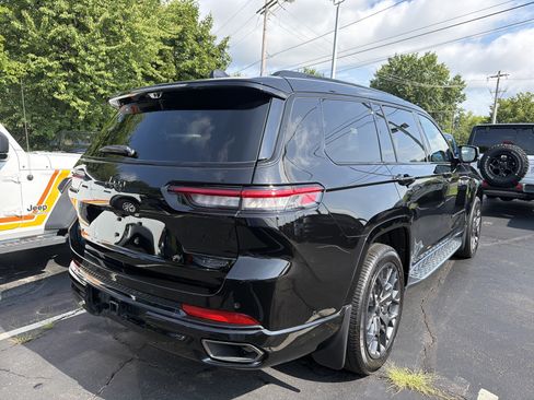 Used 2025 Jeep Grand Cherokee L Summit AWD/4WD image 7