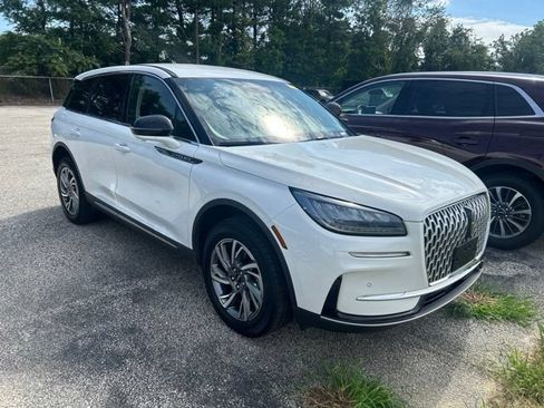 Used 2023 Lincoln Corsair AWD w/ Equipment Group 101A image 3
