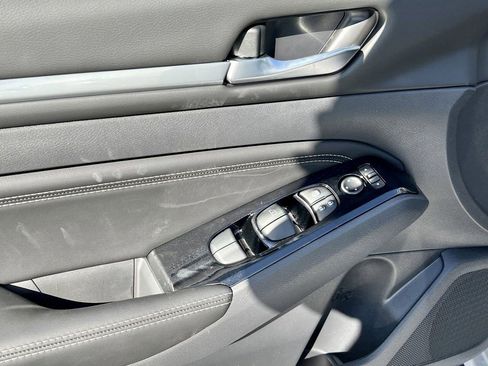 Certified 2025 Nissan Altima 2.5 SL FWD image 22