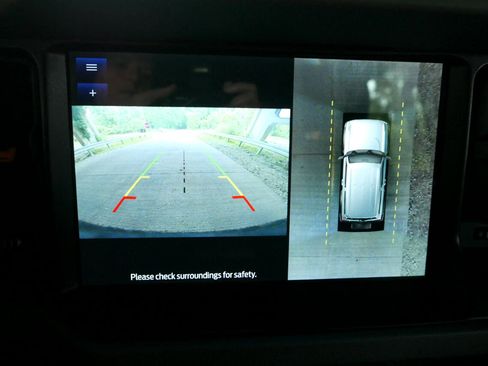 Used 2021 Ford Bronco Badlands image 18