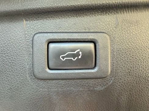 Used 2017 Subaru Outback 2.5i Limited image 27