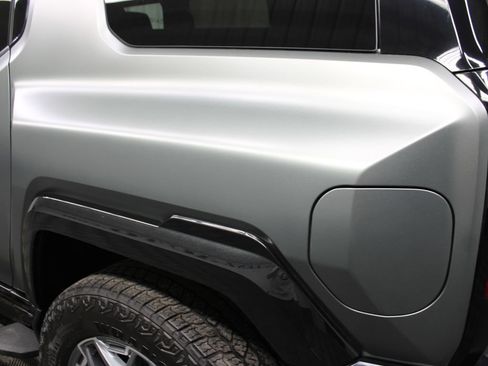 Used 2024 GMC Hummer EV 3X AWD/4WD image 50