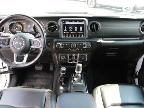 Used 2021 Jeep Wrangler Unlimited Sahara AWD/4WD image 16