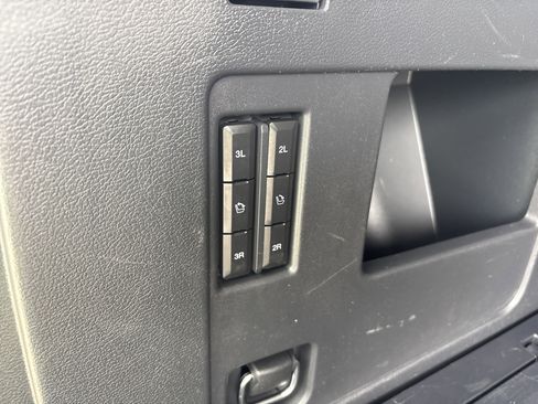 Used 2023 Ford Expedition Limited AWD/4WD image 8