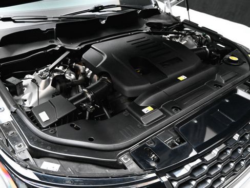 Used 2022 Land Rover Range Rover Sport HSE Silver Edition image 38