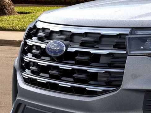 New 2026 Ford Explorer Active RWD image 17