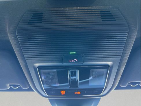 Used 2024 Volkswagen GTI SE w/ SE Leather Seats Package image 34