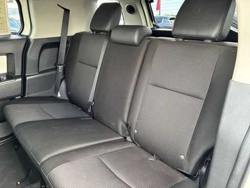 Used 2014 Toyota FJ Cruiser 4WD w/ Upgrade Package image 16