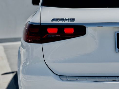 New 2026 Mercedes-Benz GLS 63 AMG 4MATIC image 10