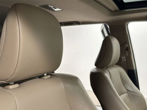 Used 2020 Toyota 4Runner Limited image 19