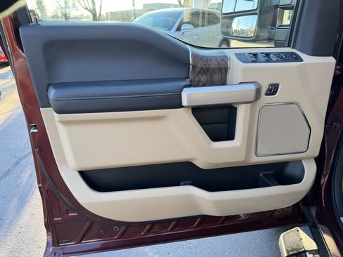 Used 2017 Ford F350 Lariat w/ Tow Technology Bundle image 20