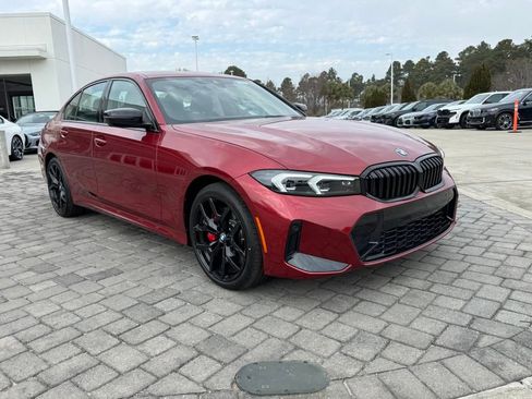 Certified 2025 BMW 330i 330i w/ M Sport Package image 7