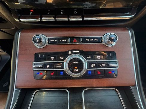 Used 2020 Lincoln Aviator Reserve w/ Equipment Group 201A image 20