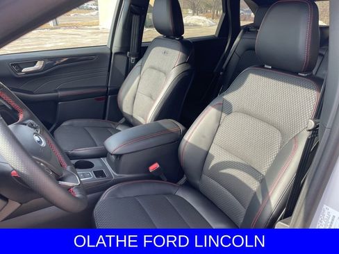 New 2026 Ford Escape ST-Line w/ Tech Pack #1 image 16