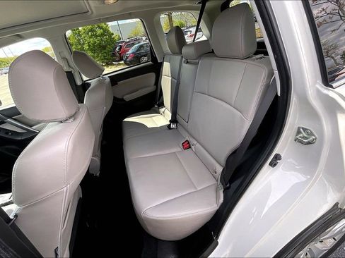 Used 2014 Subaru Forester 2.5i Limited AWD/4WD image 29