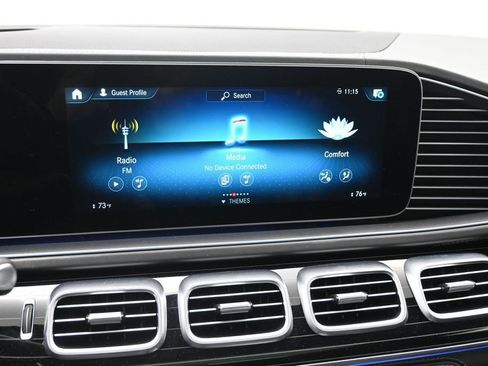 Used 2023 Mercedes-Benz Maybach GLS 600 4MATIC image 19