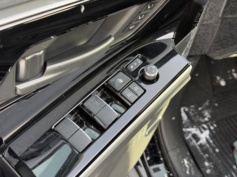 Used 2024 Subaru Solterra Touring w/ Touring Package image 22