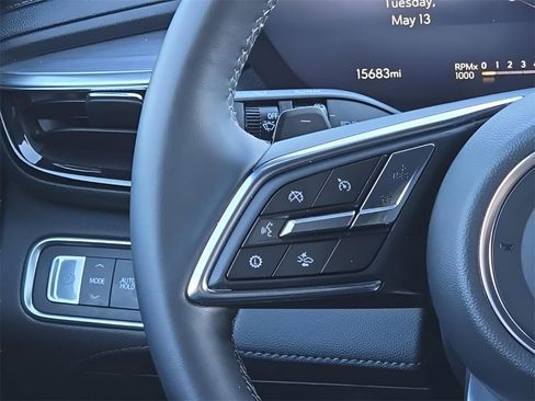 Used 2025 Buick Enclave Preferred image 26