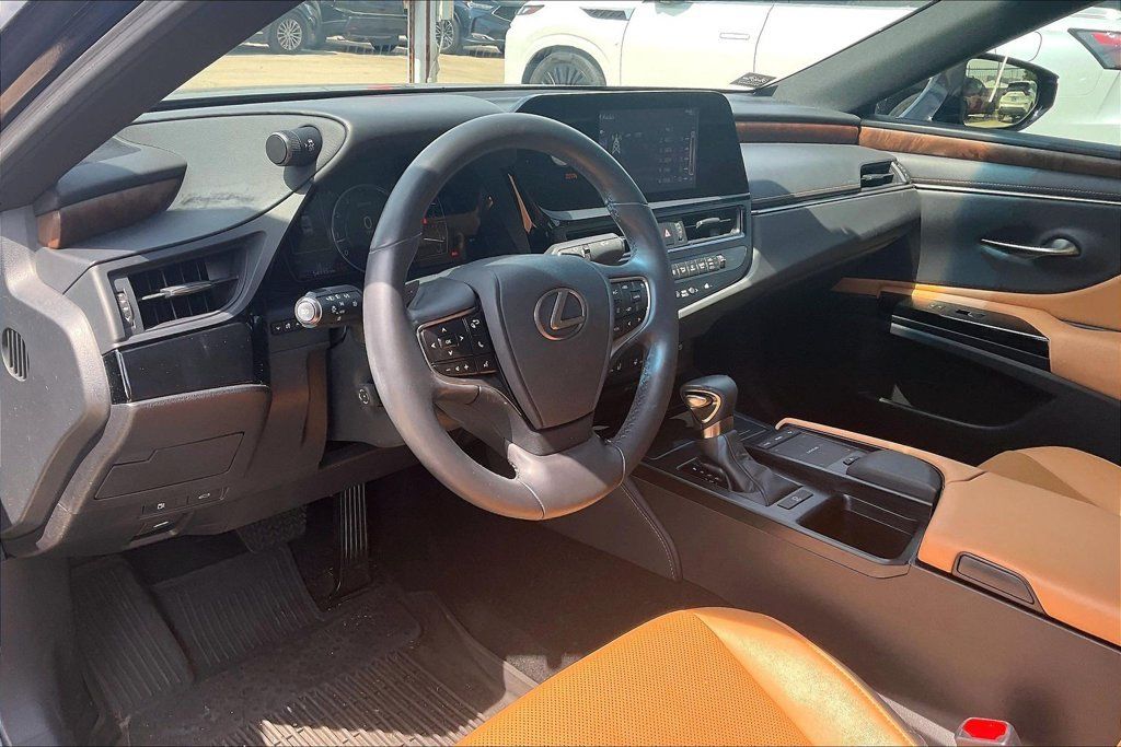 Used 2022 Lexus ES 350 w/ Premium Package FWD image 12