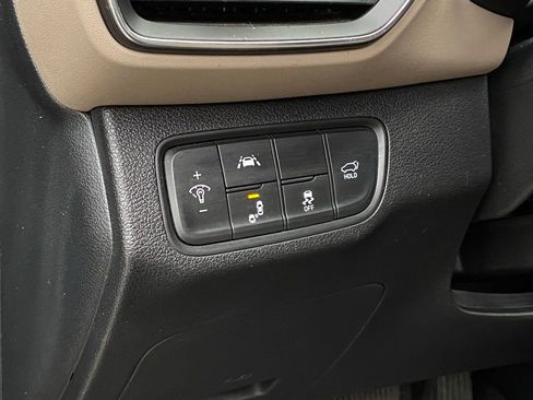 Used 2020 Hyundai Santa Fe SEL image 12