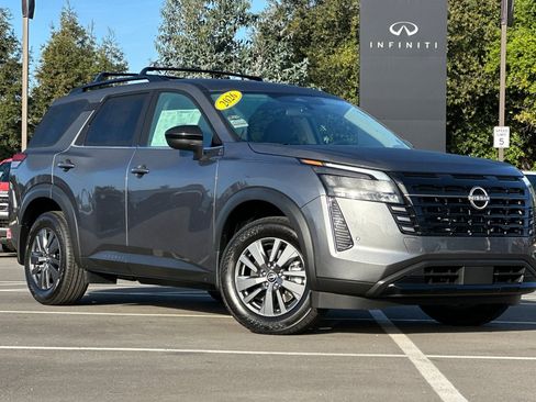 New 2026 Nissan Pathfinder SV AWD/4WD image 1