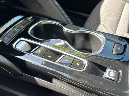 Used 2022 Buick Envision Preferred image 23