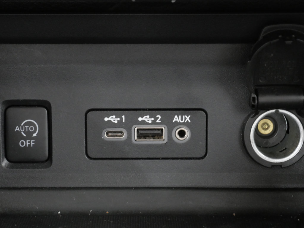 Used 2024 Nissan Sentra SV FWD image 20