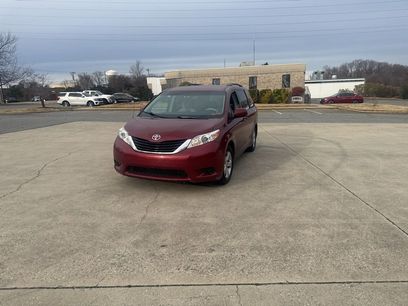 Used 2013 Toyota Sienna LE