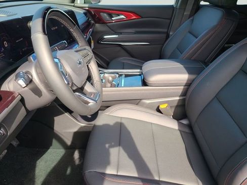 New 2026 Chevrolet Traverse Z71 w/ Enhanced Driving Package AWD/4WD image 23
