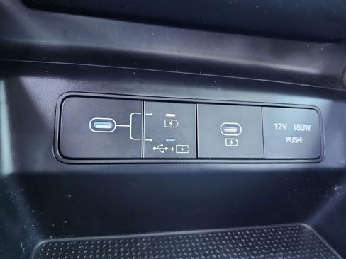 Certified 2025 Hyundai Santa Cruz SE image 25