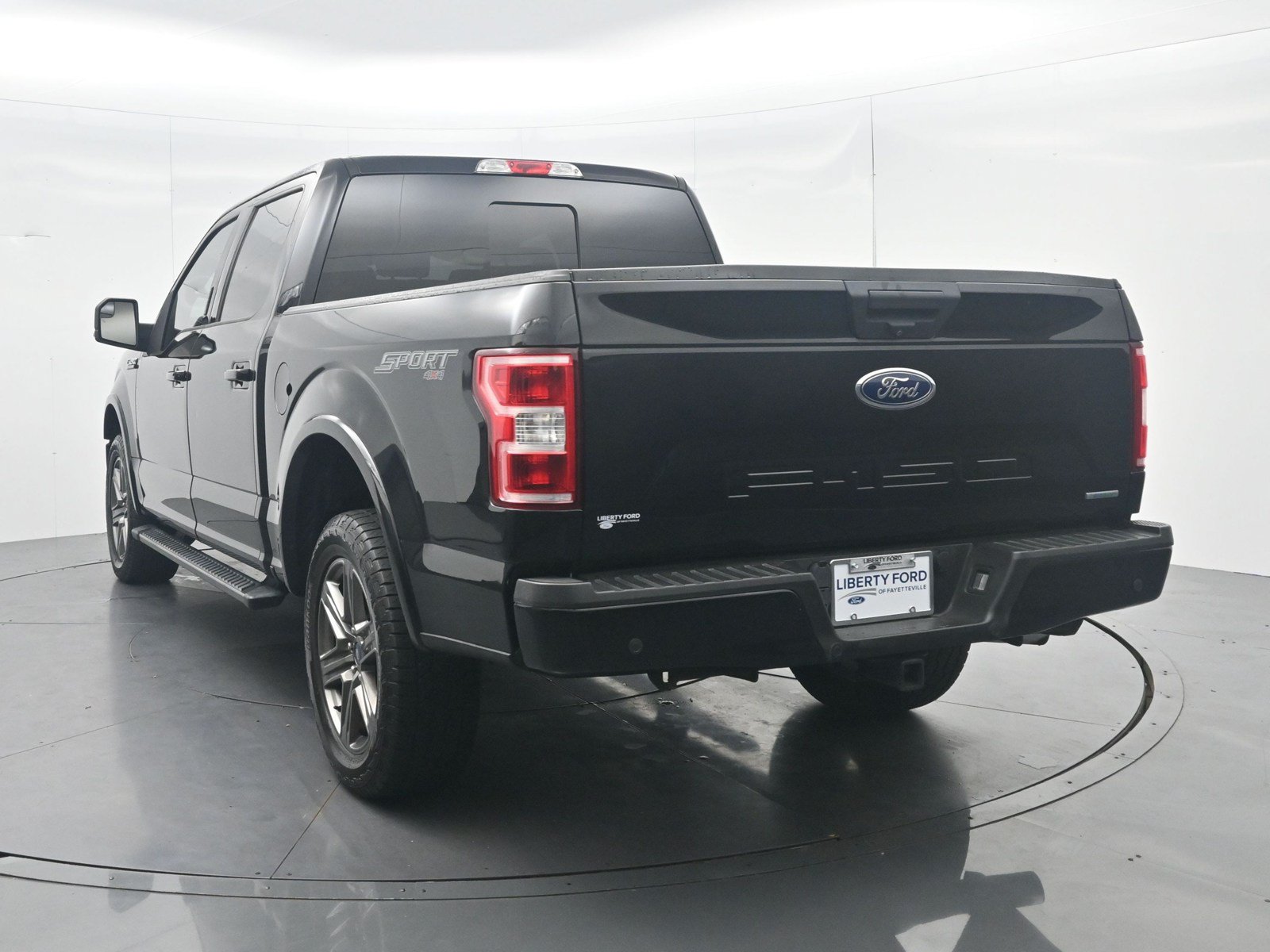 Used 2020 Ford F150 XLT w/ Equipment Group 302A Luxury AWD/4WD image 7