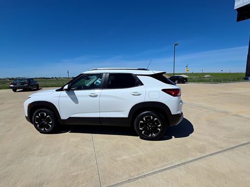 Used 2023 Chevrolet TrailBlazer LT w/ Convenience Package image 5