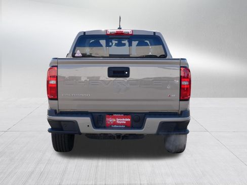 Used 2022 Chevrolet Colorado Z71 AWD/4WD image 6