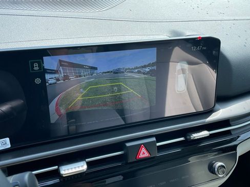 New 2026 Kia Sportage EX w/ EX Panorama Roof Package image 16