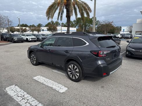 Used 2025 Subaru Outback Limited w/ Popular Package #2 image 4