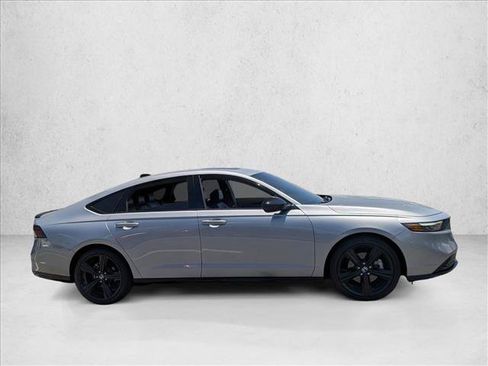 Used 2023 Honda Accord Sport image 15