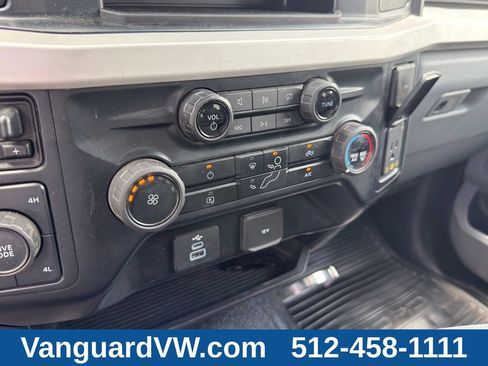Used 2023 Ford F250 XLT w/ FX4 Off-Road Package AWD/4WD image 18