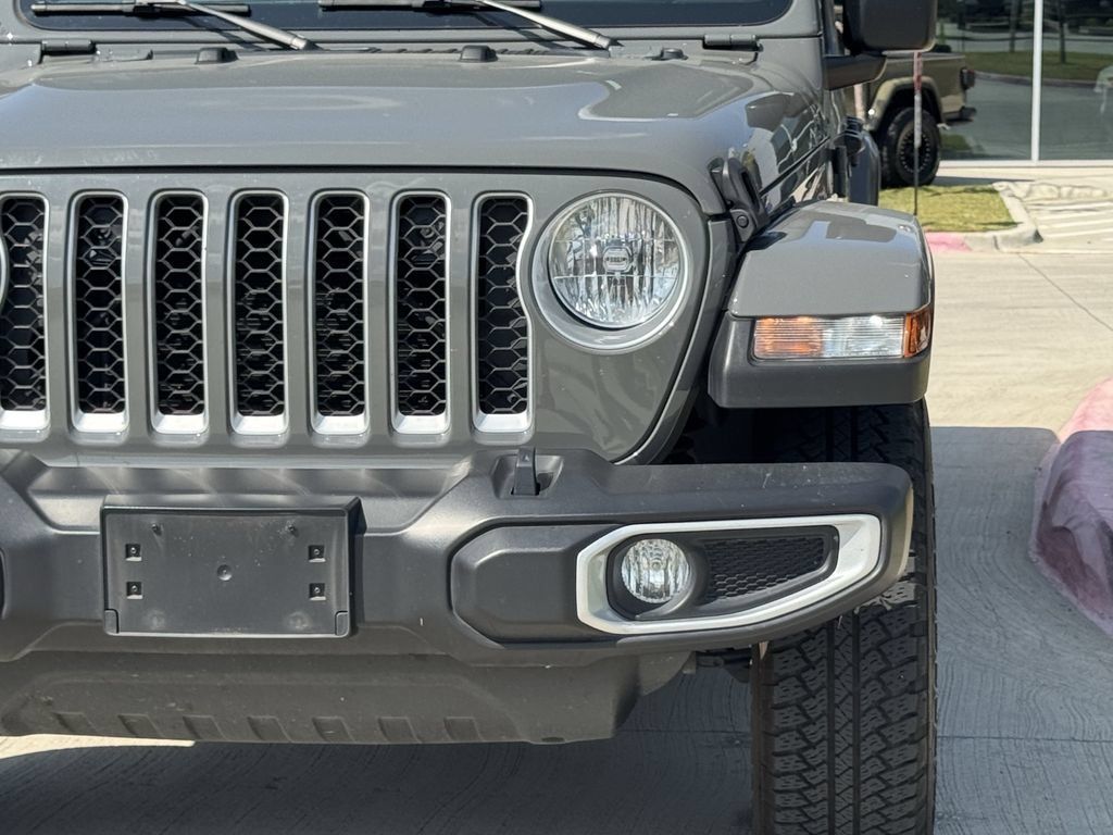 Used 2021 Jeep Gladiator Overland w/ Popular Equipment Package AWD/4WD image 9
